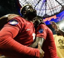 Hujan Kartu Merah, Panama Kalahkan Tuan Rumah USA