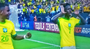 Atraksi Vinicius Junior Bikin Brasil Kalahkan Paraguay 4-1