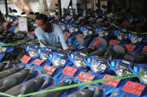 Pemkot Surabaya Lelang 889 Kendaraan Operasional untuk Efisiensi Biaya Pemeliharaan