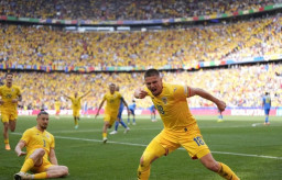 Kalah Penguasaan Bola, Rumania Bantai Ukraina 3-0