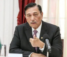 Sudah Ada Starlink, Luhut: Nggak Perlu Ada BTS-BTS-an