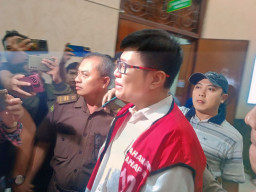 Dituntut 12 Tahun Penjara, Gregorius Ronald Tannur Divonis Bebas Oleh Hakim Erintuah