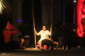 Teater Geo Unipa Surabaya Gelar Pentas Tunggal dan Dies Natalis Ke-38