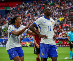 Bek Belgia Cetak Gol Bunuh Diri, Prancis ke Perempat Final