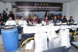 Polri Gerebeg Clandestine Lab di Malang, Pabrik Narkoba Terbesar di Indonesia