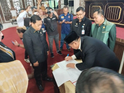 DPRD Kotabaru Sahkan Dua Buah Raperda Menjadi Perda 