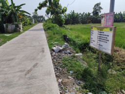 Hasil Monev, Rabat Beton Ratusan Juta di Sebani Jombang Disinyalir Tak Sesuai RAB