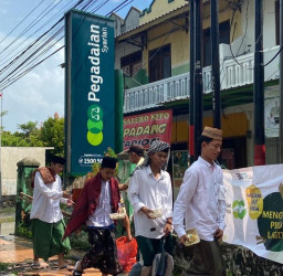 Pegadaian Kanwil XII Surabaya Bagikan Ribuan Makanan Siap Saji kepada Masyarakat