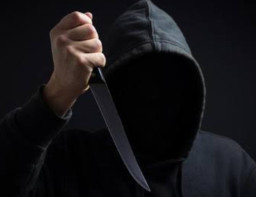 Menegur Orang yang Bikin Keributan, Husain Ditikam