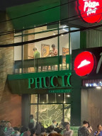 Lagi Asyik Nongkrong di Cafe, Pria Ini Tiba-Tiba Tikam Kekasihnya lalu Tusuk Diri Sendiri