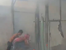 Rumah Dilalap Api, Bocah 5 Tahun yang Ditinggal Sendiri Hangus Terbakar