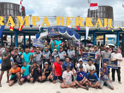 Bupati Kotabaru Hadiri Lomba Dayung Dalam Rangka HUT Lanal Kotabaru ke-27 Tahun 2024