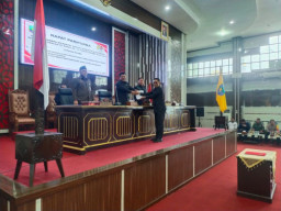 Rapat Paripurna DPRD Kotabaru Sampaikan KUPA dan PPAS Perubahan Anggaran Tahun 2024