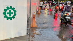 Gerak Cepat Penanganan Pipa PDAM Bocor di Terminal Induk Joyoboyo