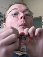 Bule Ini Kecanduan Kopi Sachetan Indonesia