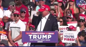 Donald Trump Ditembak Sniper dari Jarak Ratusan Meter