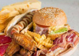 Jokowi Perketat Aturan Penjualan Makanan dan Minuman Olahan