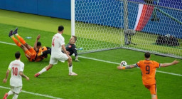 Kalahkan Turki secara Dramatis, Timnas Pusat Lolos ke Semifinal Lawan Inggris