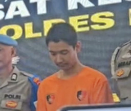 Motif Armor Gebuki Istrinya Sendiri Intan Nabila, Kepergok Nonton Film Porno di HP