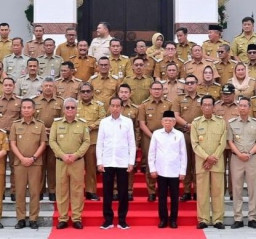 Pj Wali Kota Batu, Aries Agung Paewai bersama Kepala Daerah Seluruh Indonesia Rakor Perdana di IKN