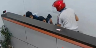 Pria Berkaos Polantas Rampok BRI Link di Riau, Uang Rp 72 Juta Raib
