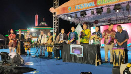 Festival Budaya Saijaan ke-10 tahun 2024 Resmi Dibuka Bupati Kotabaru H. Sayed Jafar.,SH