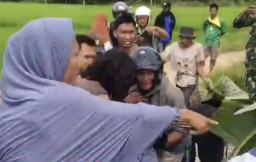 Menantu Dikeroyok Mertua dan Ipar hingga Ditebas Lehernya