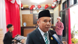 Haji Fitriadi. SE Akan Maksimalkan Dana Pokok Pikiran untuk Realisasikan Perbaikan Jalan Permukiman