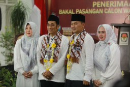 Bonus Resmi Daftar ke KPU Kota Madiun