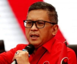 Jokowi dan Gibran Digosipkan Pimpin Golkar, Hasto: Biasanya Belakangan Jadi Kenyataan