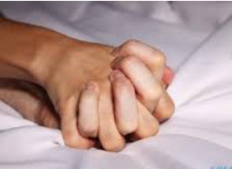 Kapten Kapal Selam Inggris Terlibat Skandal Seks dengan Juniornya, Foto dan Video Syur Tersebar