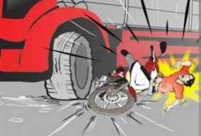 Mau Menyalip dari Kiri lalu Hilang Kendali, Wanita Ini Dilindas Ban Belakang Truk