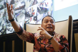 Cegah Adanya Reklame Liar di Taman dan Ruang Terbuka Hijau, Pemkot Surabaya Atur Dengan Perwali