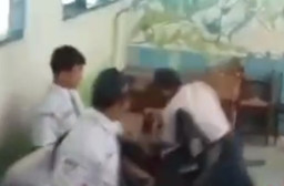 Viral Siswa SMP 3 Gowa Dianiaya Teman hingga Pingsan, Dipukuli hingga Diinjak-injak
