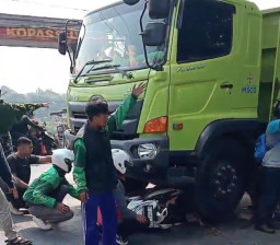 Kecelakaan Maut di Jalan Raya Kemang, Seorang Balita Tewas Terlindas Truk