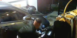 Maling Bawa Senpi Terekam CCTV Curi Vario