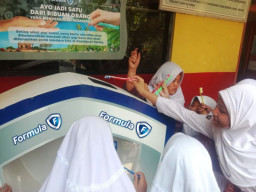 Formula Indonesia Kembali Gelar Aksi Donasi Sikat Gigi dan Kerjasama dengan Wonderful Indonesia