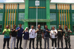 Dandim/1004 Kotabaru Bersilaturahmi Dengan Insan Pers di Hari Pertama Masuk Kantor