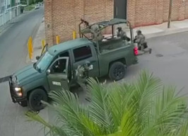 Kelompok Kartel Narkoba Baku Tembak Lawan Polisi