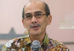 Dimakamkan Siang Ini, Ekonom Faisal Basri Meninggal karena Serangan Jantung