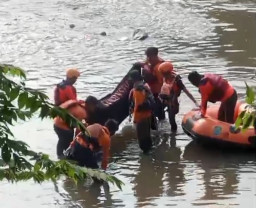 Mengerikan! 7  Mayat Laki-Laki Ditemukan di Kali Bekasi