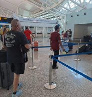 Promosikan Villa di Medsos, WNA Asal Australia Dideportasi