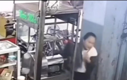 Kejepit Mesin Pemeras Tebu, Badan Wanita Ini Sampai Jungkir Balik