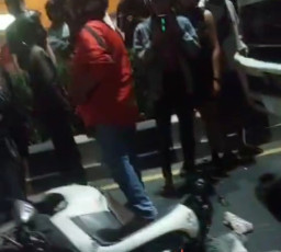 Keseret Truk Isuzu, Pengendara Scoopy Tewas