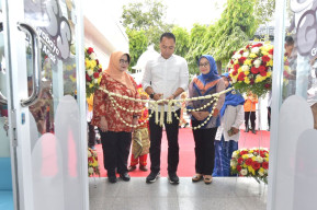 Wujudkan Generasi Emas, Wali Kota Eri Resmikan TPA Gemass