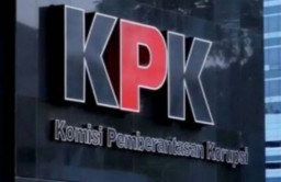 IPW Bersama TPDI Laporkan Kasus Pemotongan Honorarium Hakim Agung ke KPK