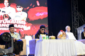 Silaturahmi Kebangsaan di Kediri, Gus Miftah: Mbak Vinanda - Gus Qowim Calone Pak Prabowo