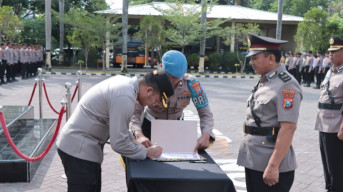 Kapolres Nganjuk Pimpin Sertijab Kapolsek dan Kasiwas