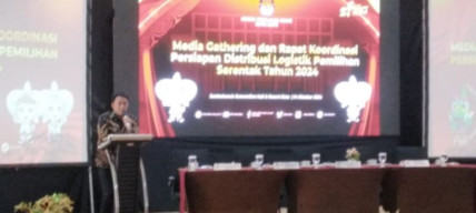 KPU Batu Ajak PPK, PPS dan Media Gelar Media Gathering dan Rakor