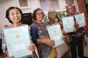 Pemkot Surabaya Beri Kepastian Hukum Pemegang Surat Ijo, 39 Sertifikat HGB di Atas HPL Diserahkan